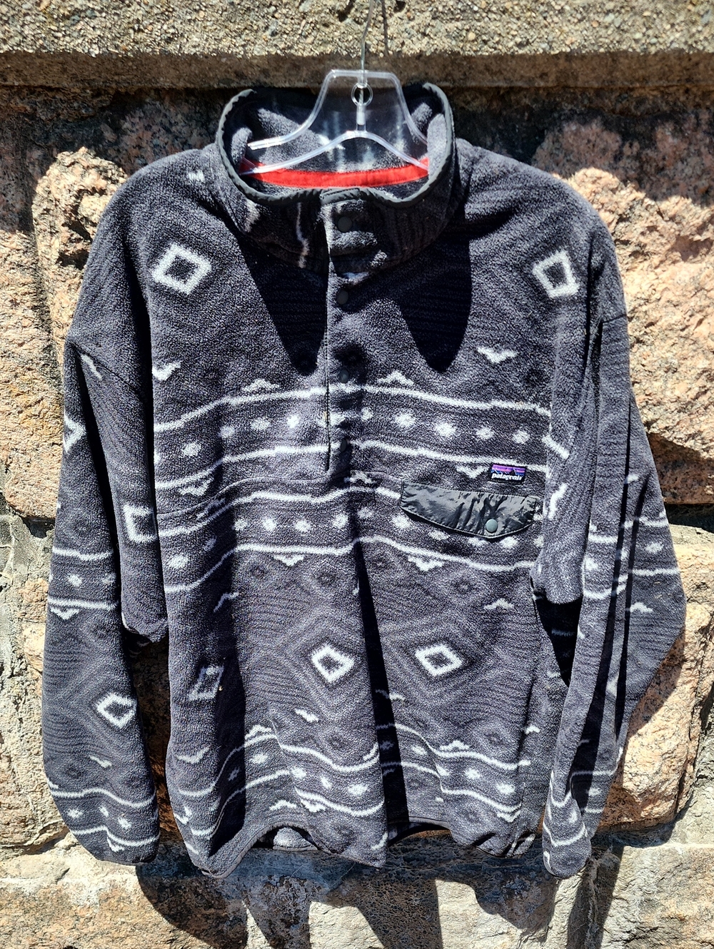 Patagonia Synchilla Black and Gray Patterned Snap-T Fleece Men's Large Pullover